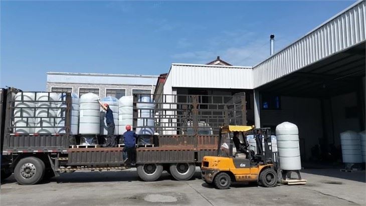 FRP tank loading